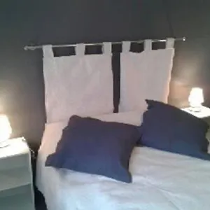  Appartement A La Ferme Pres Vulcania France